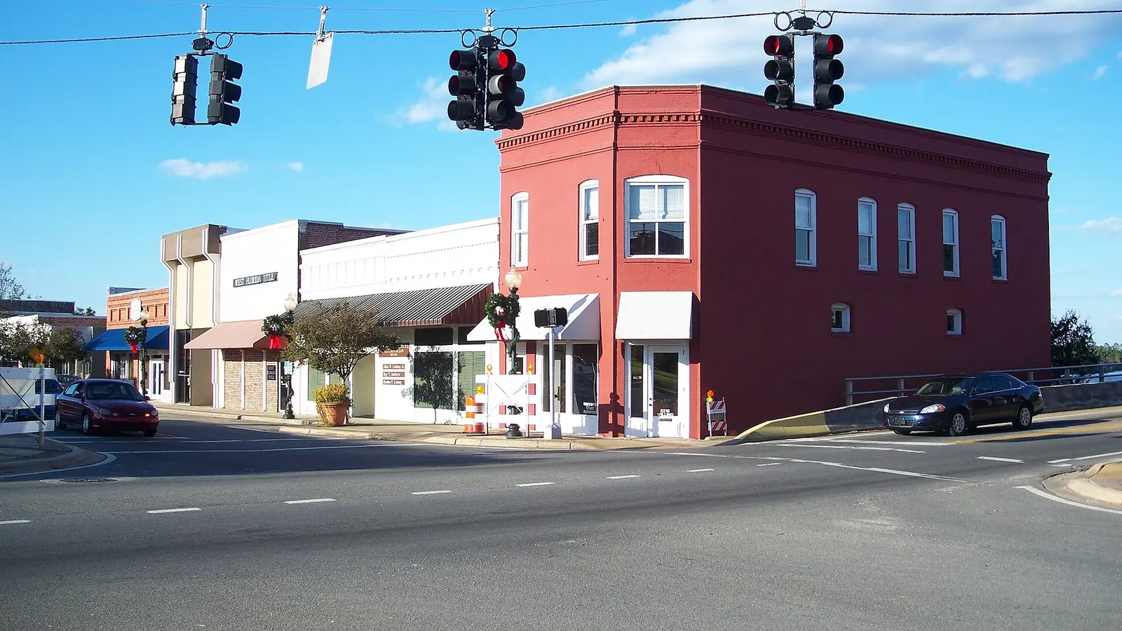 Milton, Florida: Milton Historic District: Buildings in the district.